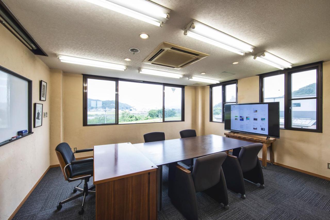 Business Hotel New Daiei Асикага Экстерьер фото