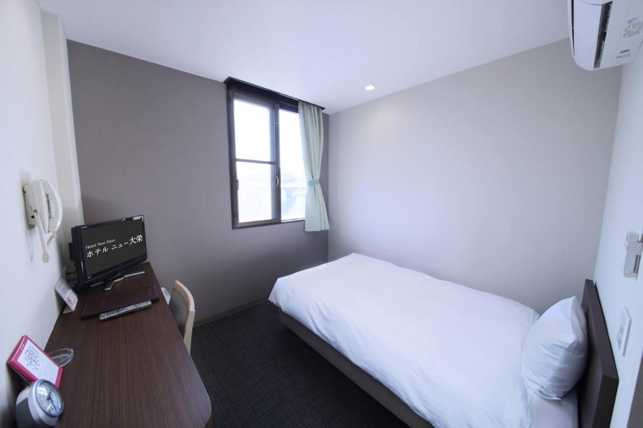 Business Hotel New Daiei Асикага Экстерьер фото