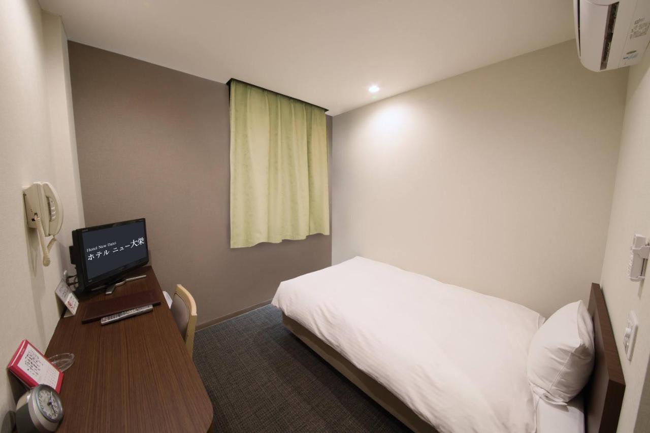 Business Hotel New Daiei Асикага Экстерьер фото