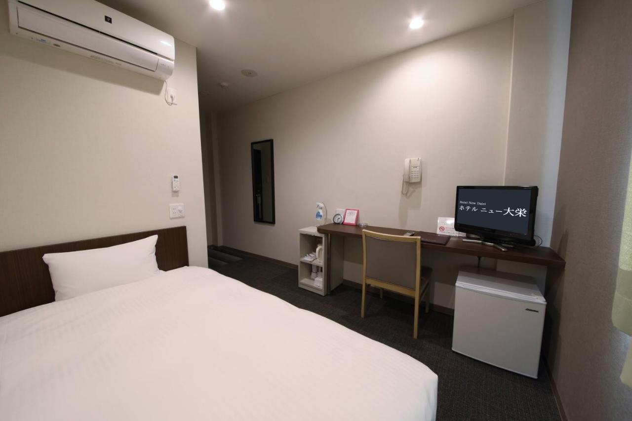 Business Hotel New Daiei Асикага Экстерьер фото