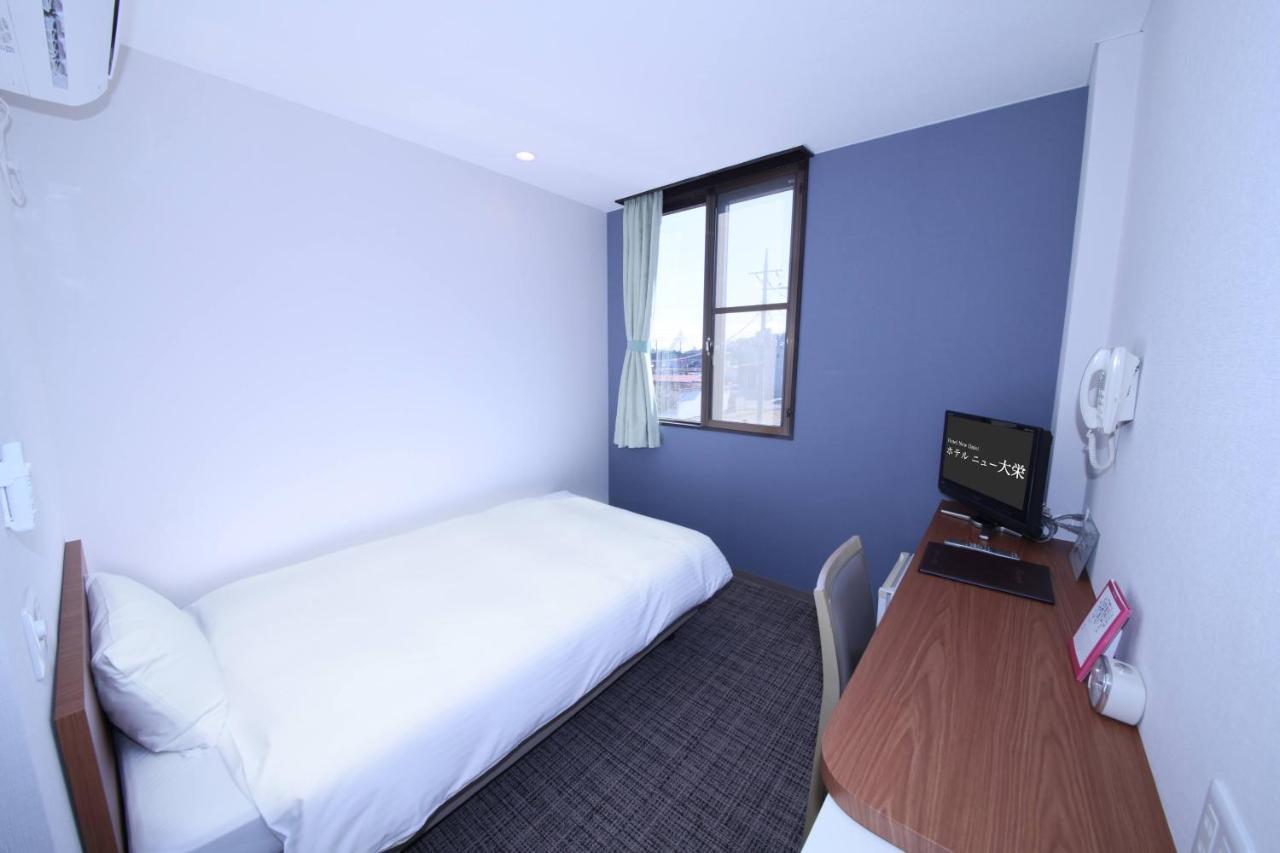 Business Hotel New Daiei Асикага Экстерьер фото